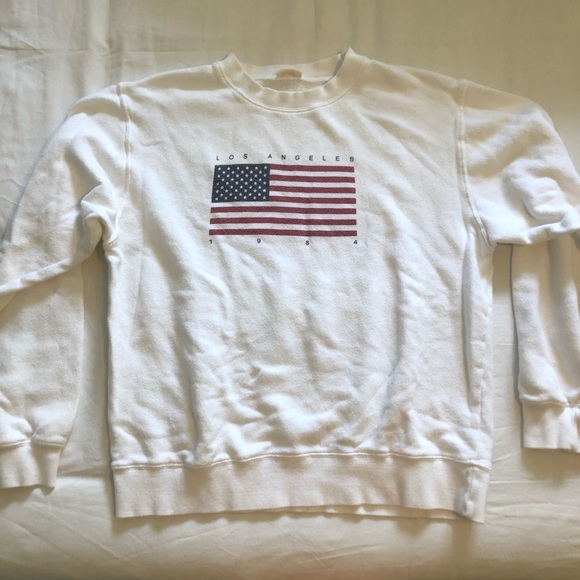 Brandy Melville Sweaters - White Brandy Melville sweatshirt with a USA flag